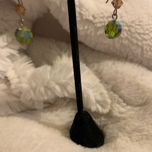 4 pairs of woman earrings - Picture 10 of 14